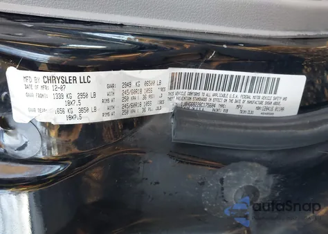 2008 Jeep Commander Overland из США, поврежденный, VIN 1J8HG68228C175604